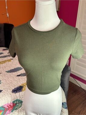 wild fable Olive Green Crewneck Gorpcore Minimalist Crop Top Tee XS